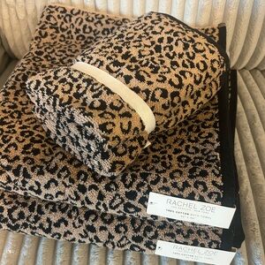 Rachel Zoe leopard 100% Cotton Bath Towel set. 2 bath towels & 2 hand towels